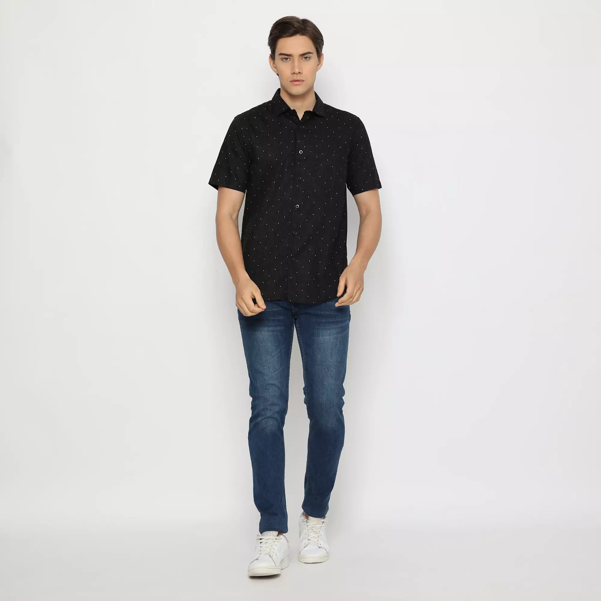 Platini Kemeja Motif Pria Lengan Pendek Hitam 132207