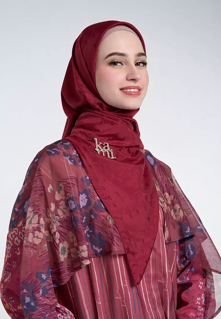 Kami Airy Jacquard Voile Scarf Plain Cherry Red