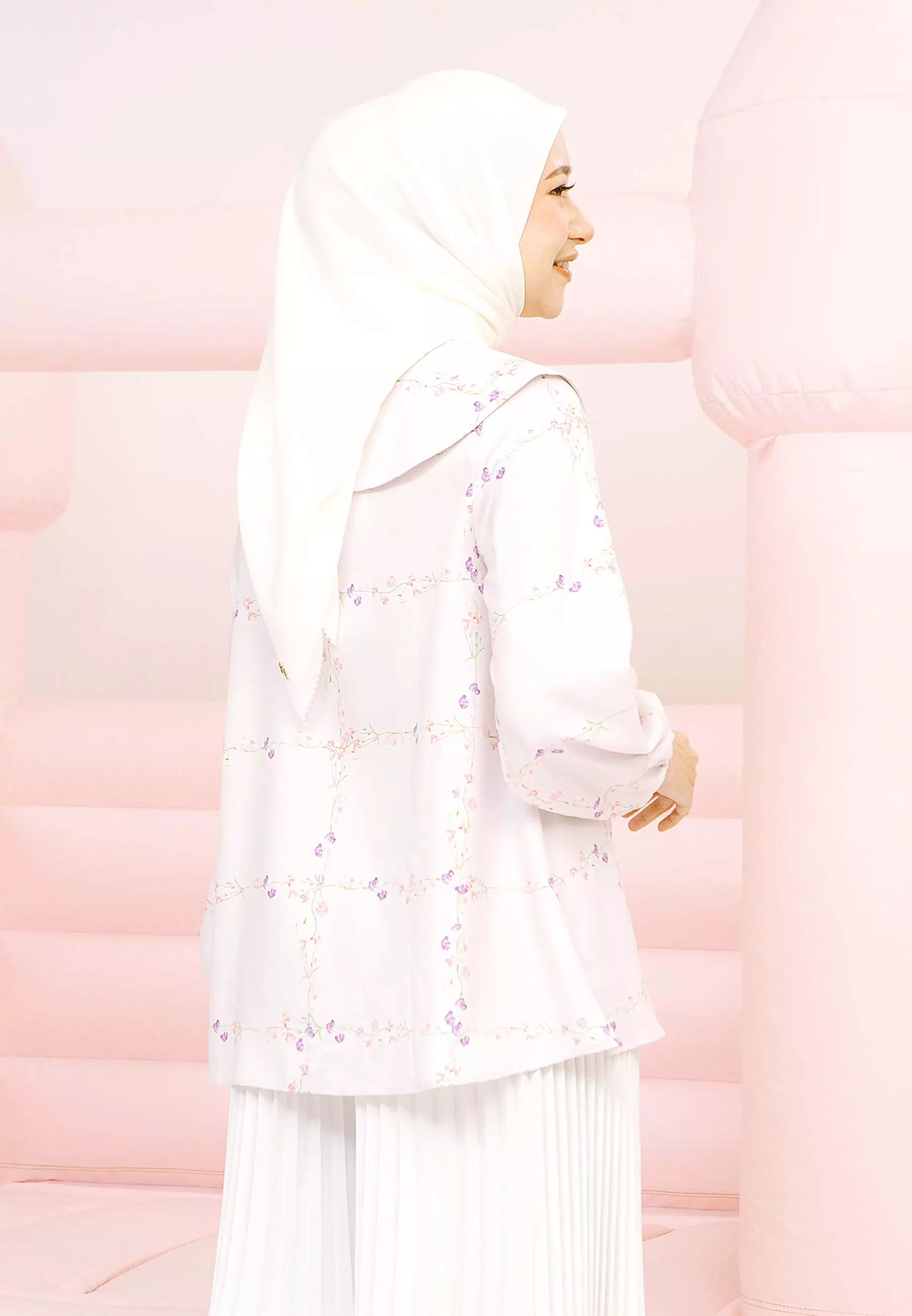 HijabChic Aria Soft Pink Top -  Baju Lebaran Kekinian Motif Bunga Warna Pink Kerah Lebar Busui
