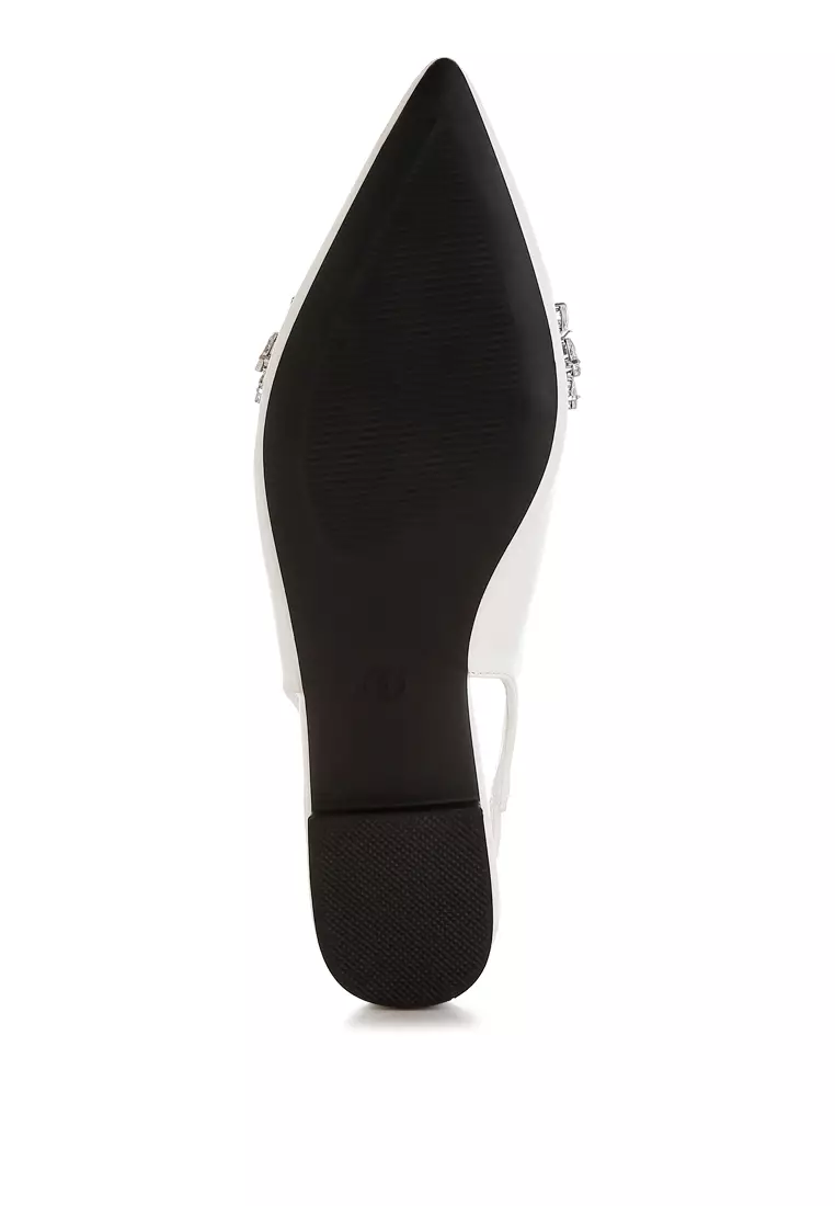 Sandal Datar Berhias Berlian Imitasi Warna Putih