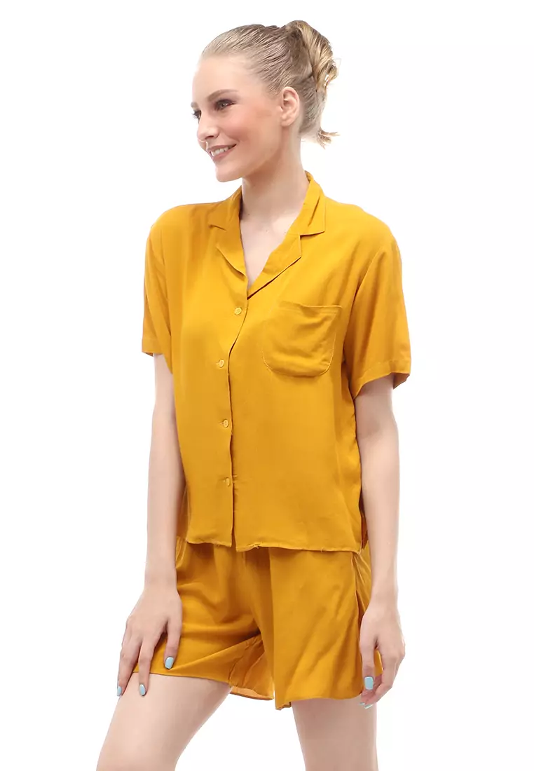 Avalee Setelan Wanita Simple Atasan Bawahan Motif Plain Relaxed Fit - Mustard