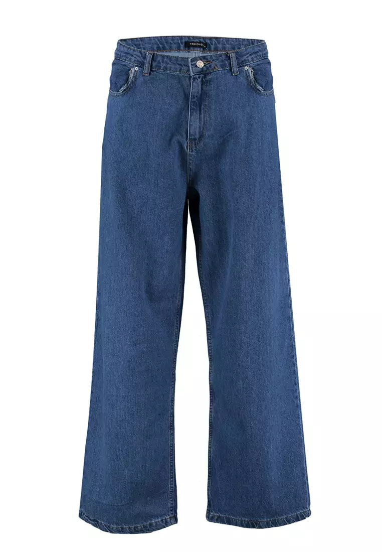 Plus Size Wide Legs Jeans