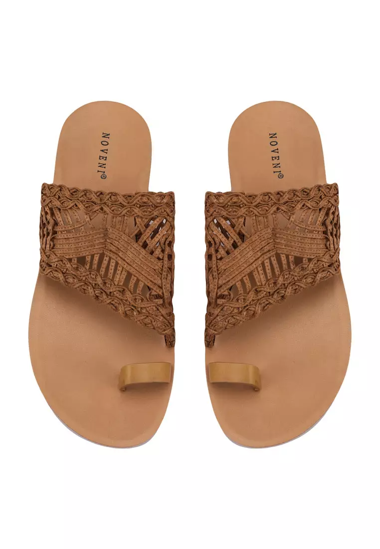 Weave Toe Ring Sandals