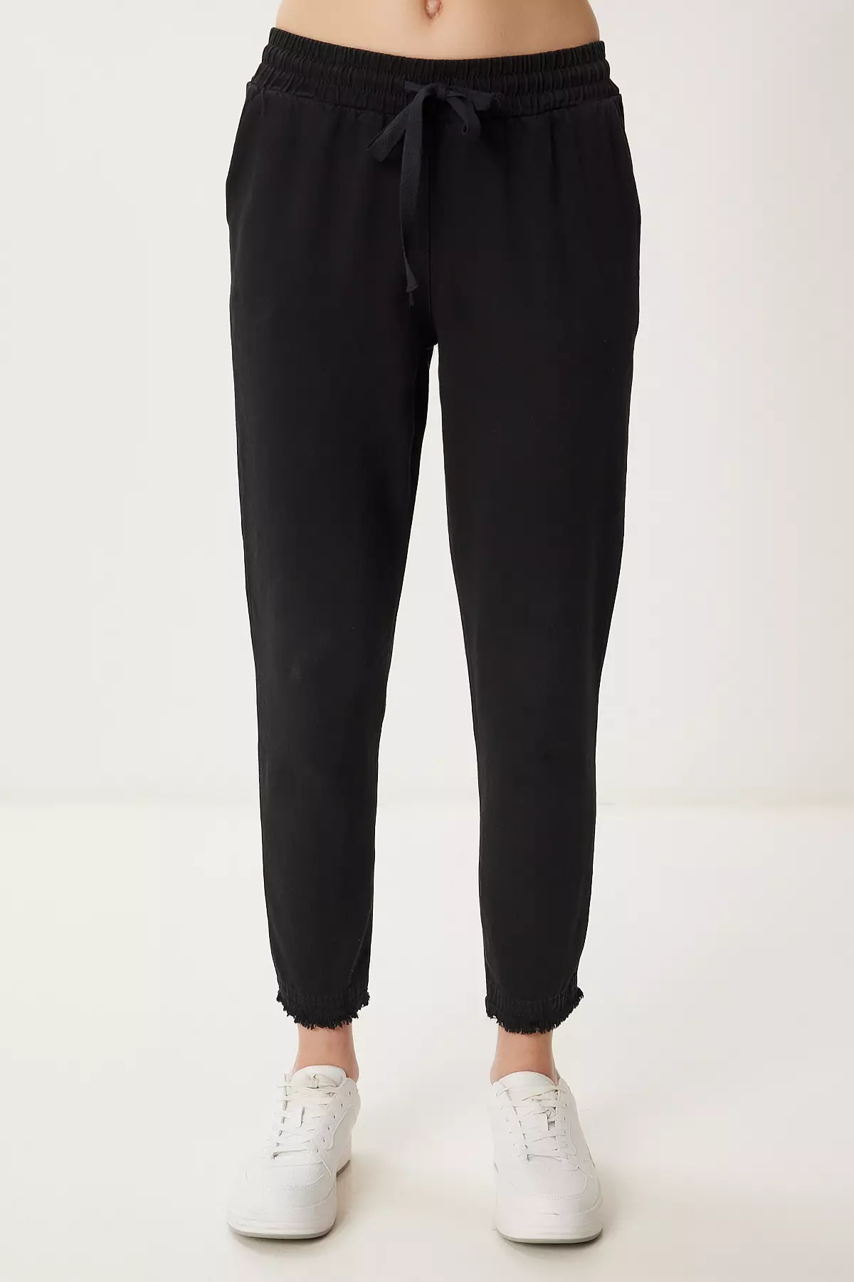 Women's Black Pocket Gabardine Trousers Wf00113