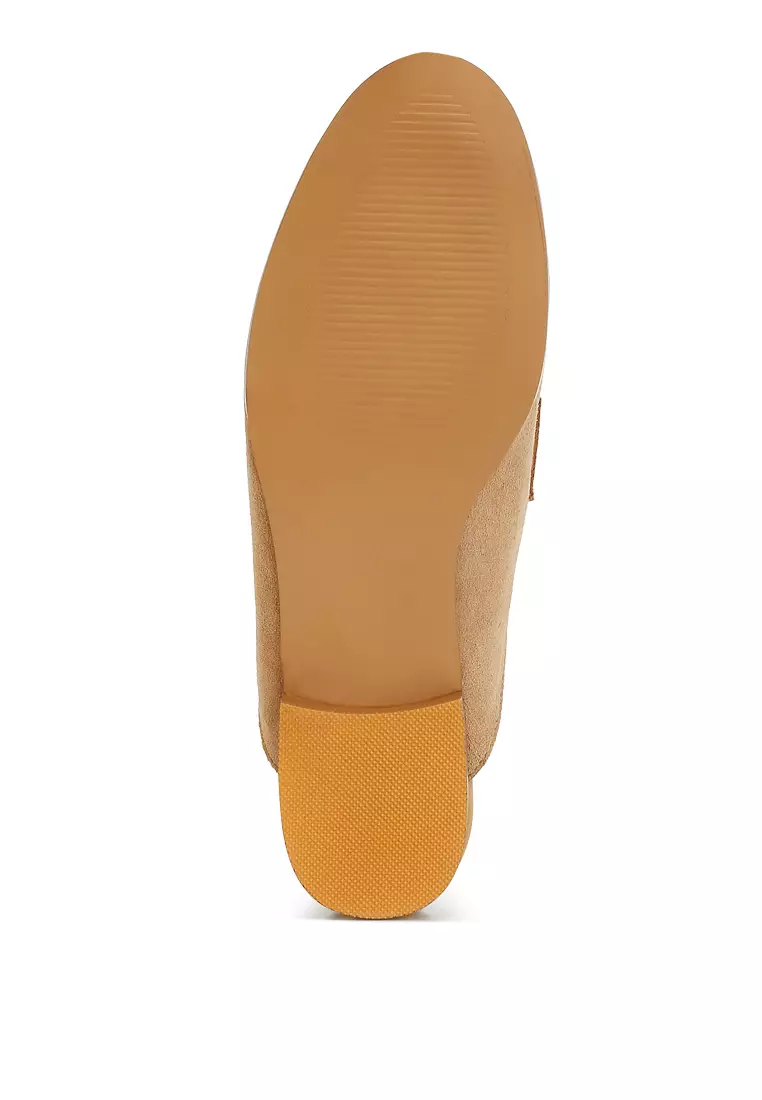 Keledai Tali Penny Berhiaskan Stud dalam Warna Krem