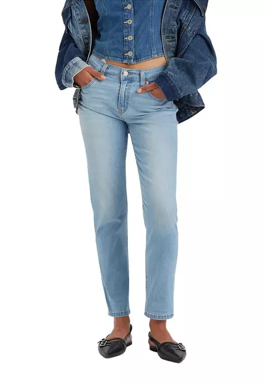 Levi's® Women's Mid-Rise Boyfriend Jeans (19887-0319)
