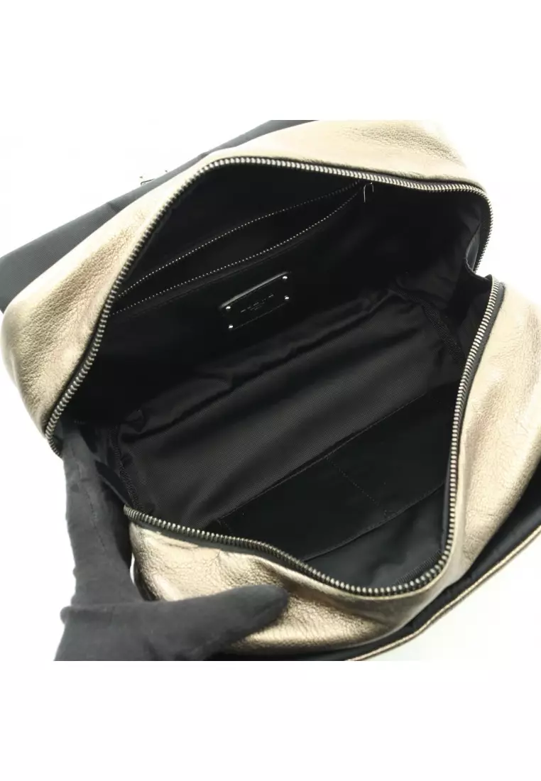 Pre-Loved LOEWE Lola 26 Handbag leather Champagne Gold black metallic