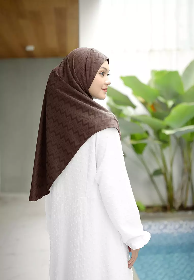 Bergo Instan Sheera 3 Tone Hijab Knit - Cinnamon