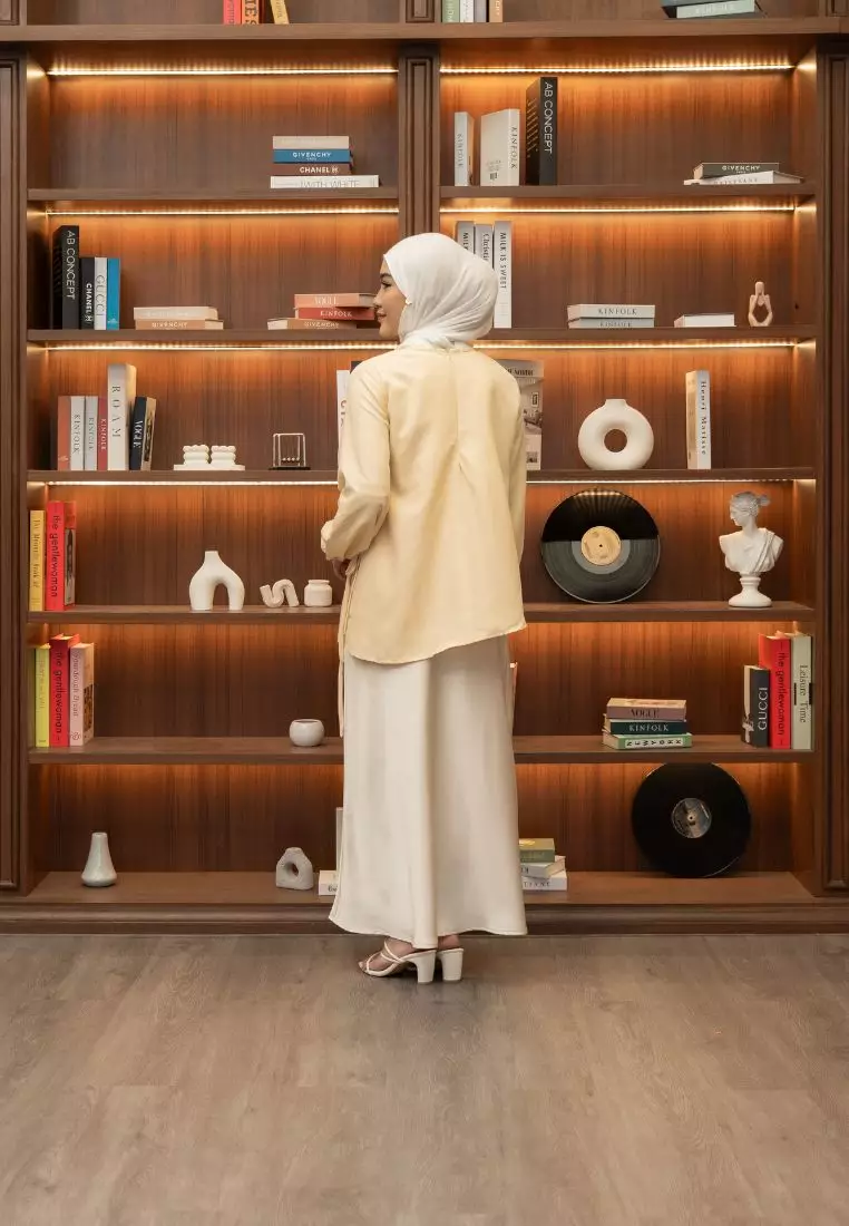 Molly Blouse - Cream