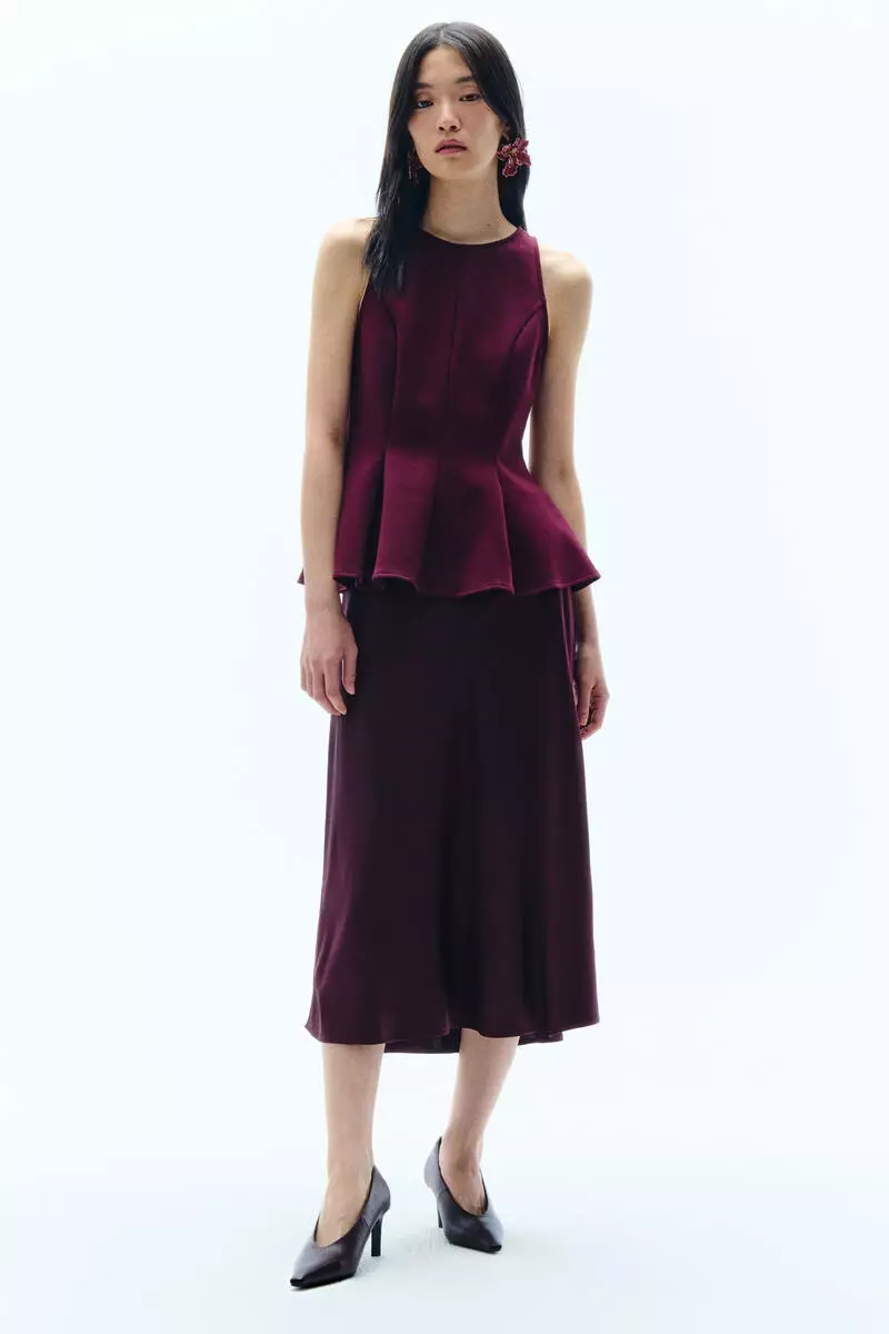 Sleeveless peplum top