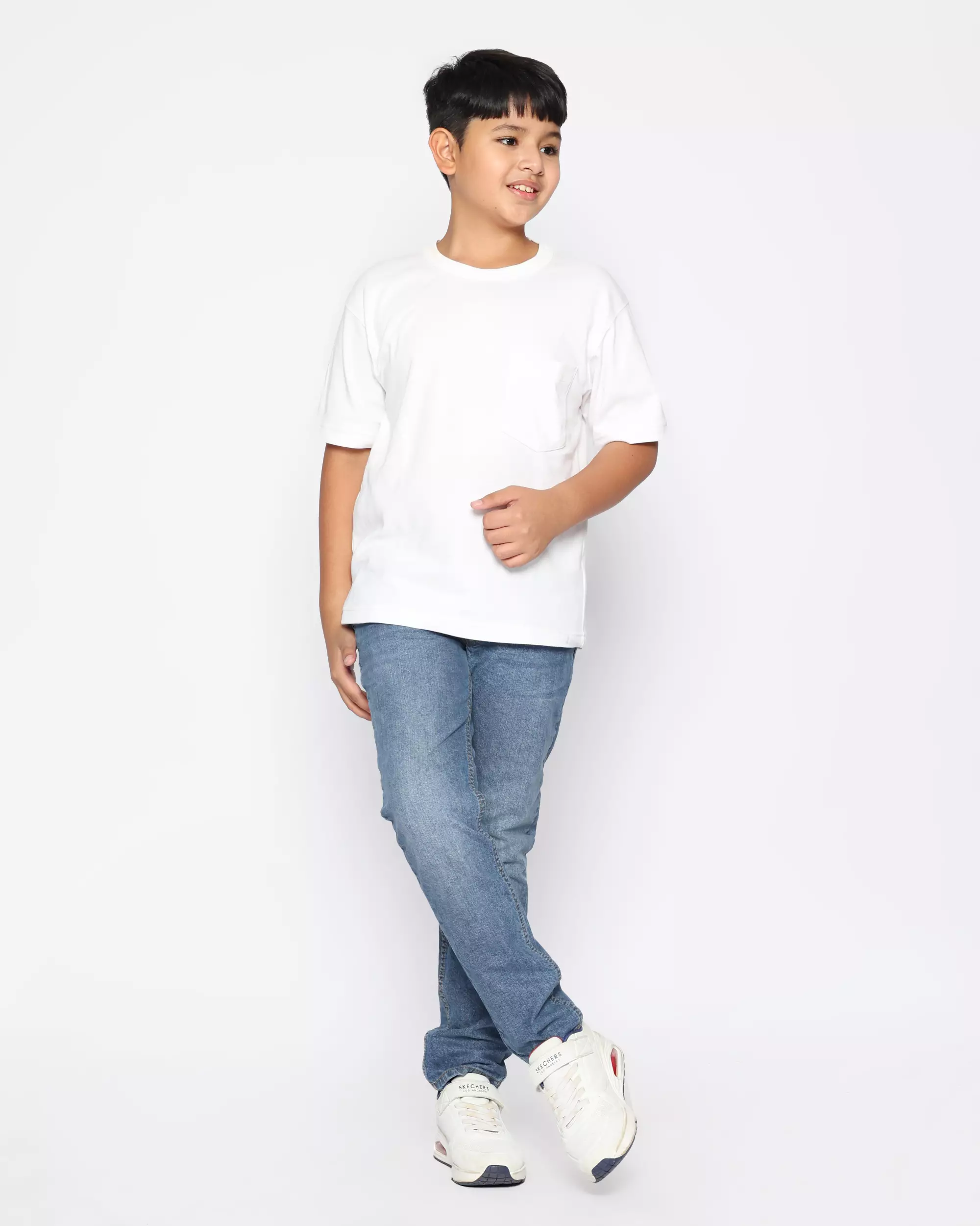 Celana Panjang Anak Laki Jeans Rib Mid Blue With Model - FORTUNES
