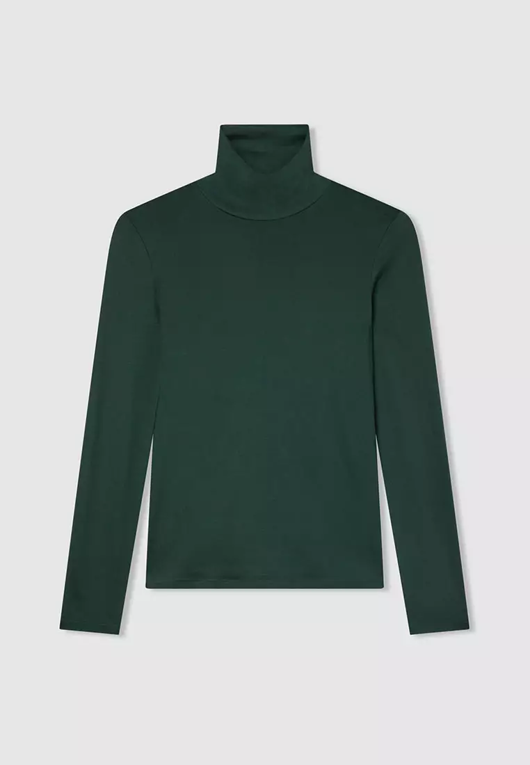 Woman Long-Sleeved T-Shirt