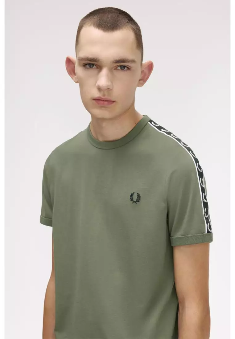 Fred Perry M4613 Contrast Tape Ringer T-Shirt (Laurel Wreath Green / Black)