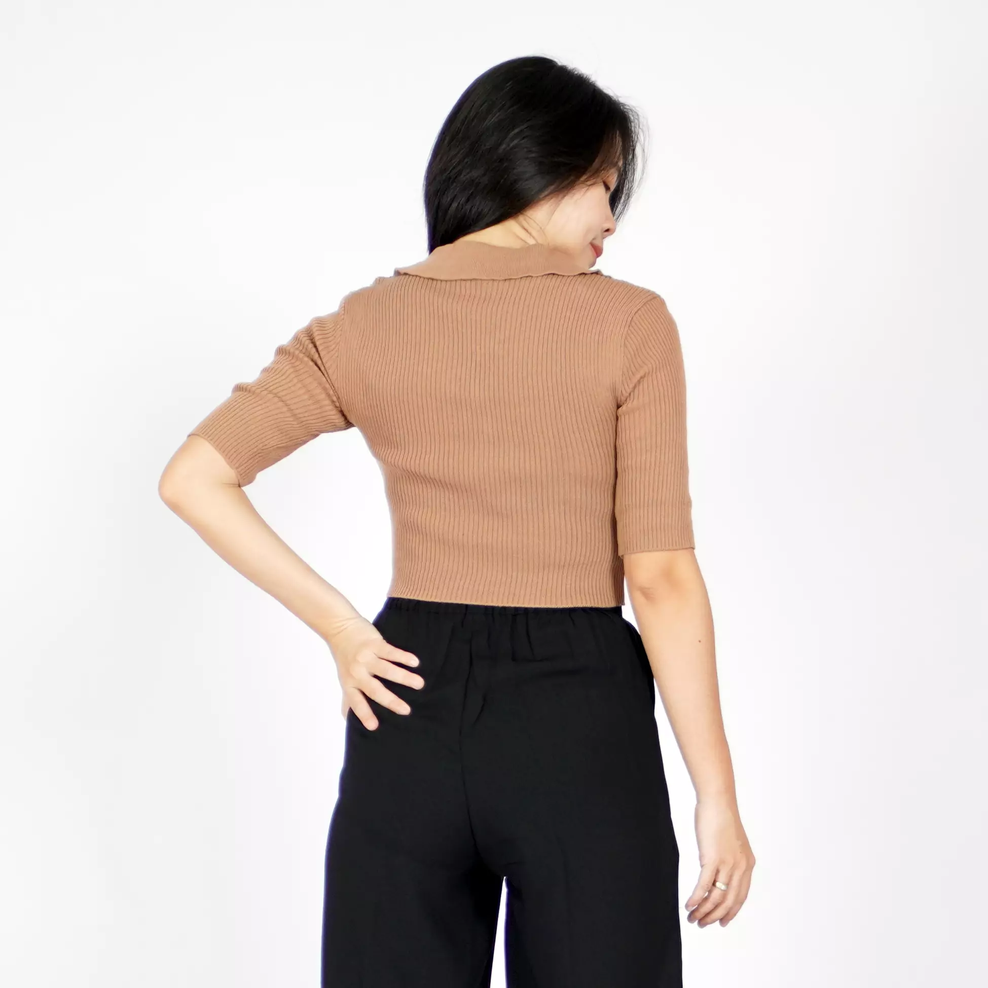  HANA Knit Crop Top Atasan Crop Rajut CropTop Rajut Gaya Korea - Milo