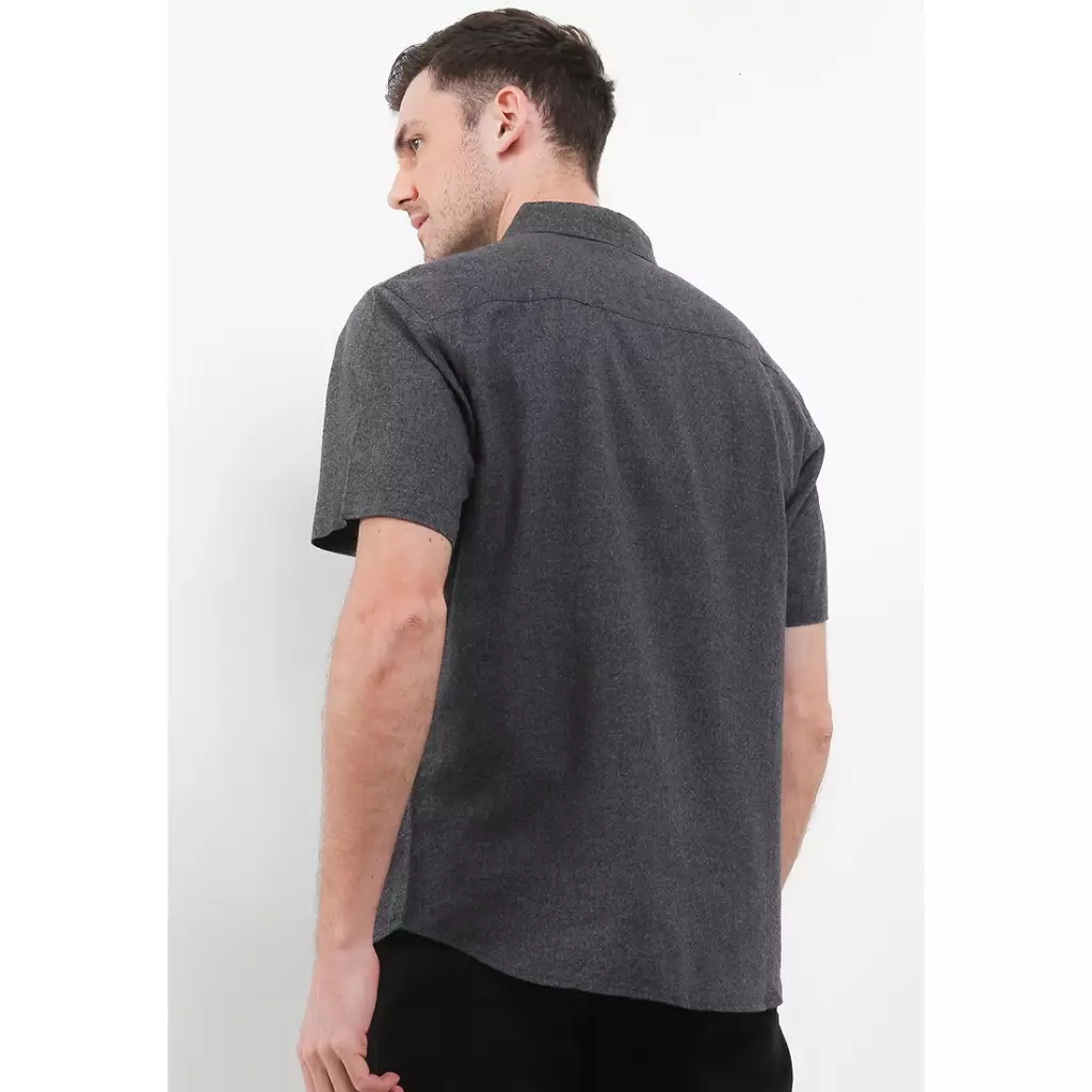 TRIPLE Kemeja Flanel Lengan Pendek Slim Fit (SS 530)