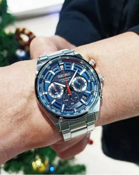 Jam Tangan Pria Seiko Chronograph SSB407 SSB407P1 Strap Stainless Steel Silver Color Quartz Watch Blue Color