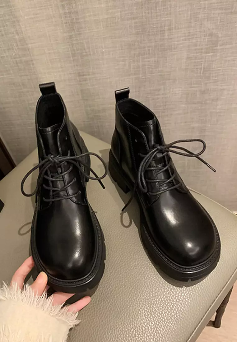 Martin hot sale style boots