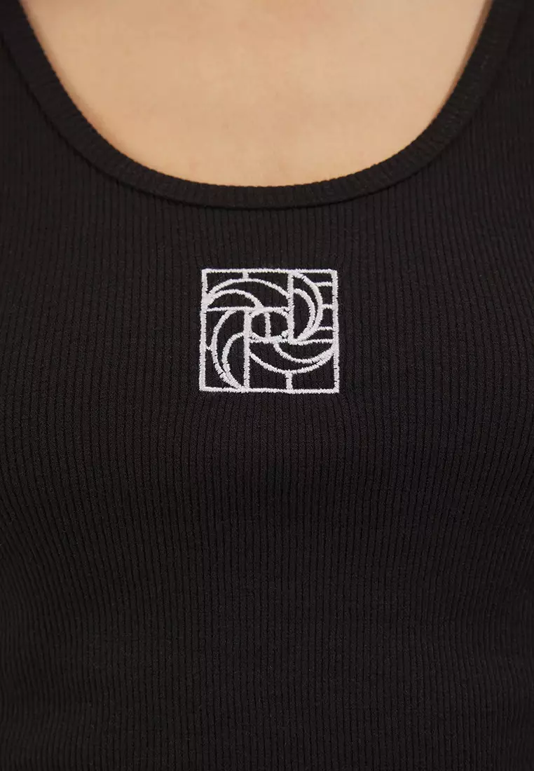 Black Embroidered Fitted/Body-Sit Pool Neck Ribbed Flexible Knitted Undershirt Twoss22Al0042