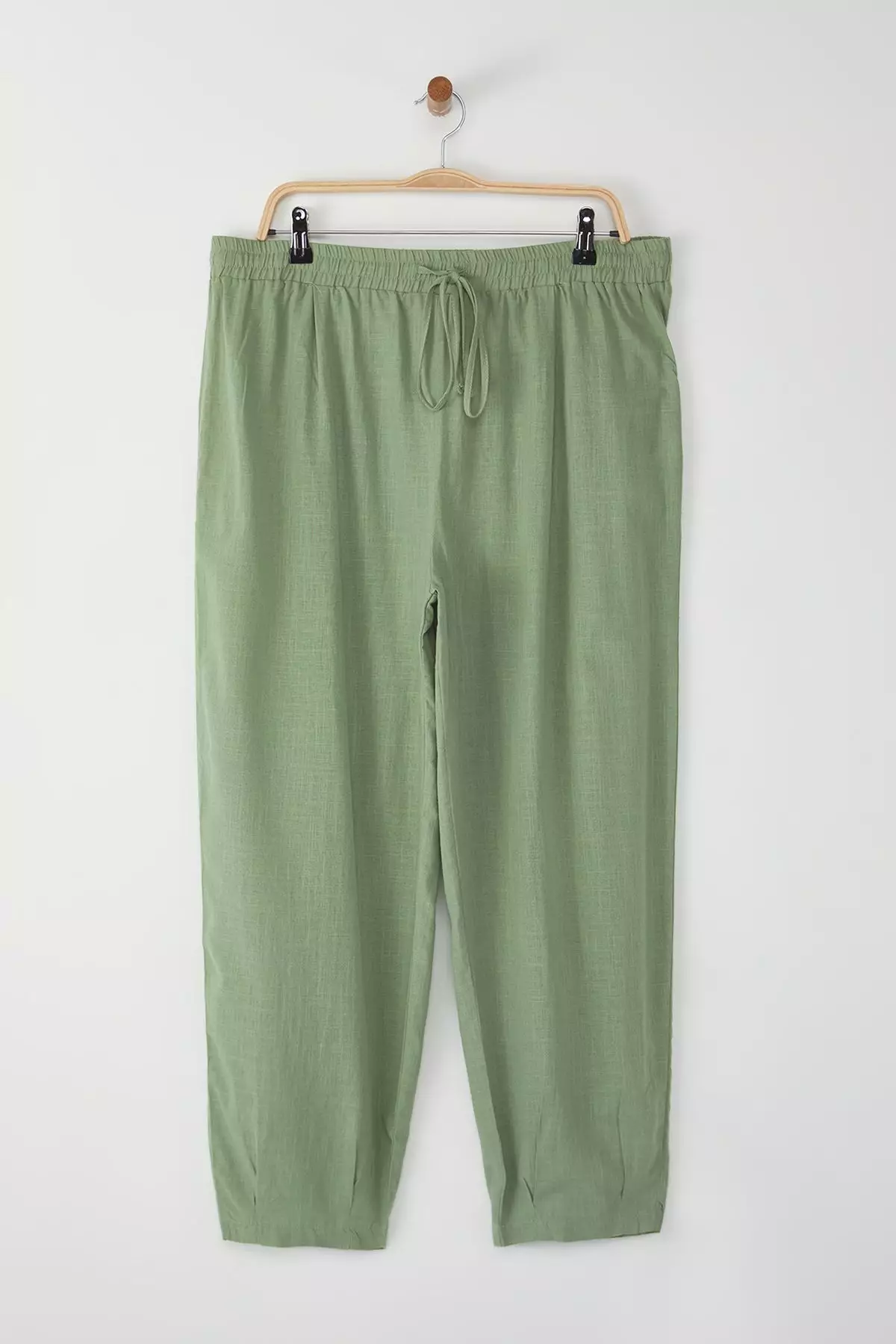 Plus Size Carrot Fit Trousers
