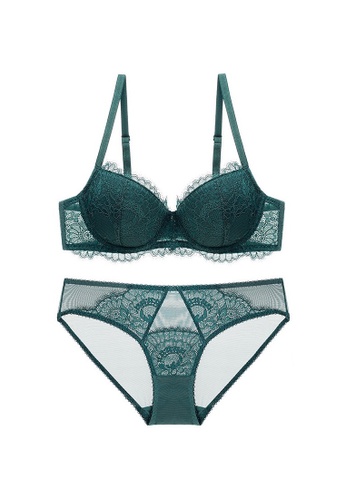 W.Excellence green Premium Green Lace Lingerie Set (Bra and Underwear) 7D41FUS1FE0D90GS_1