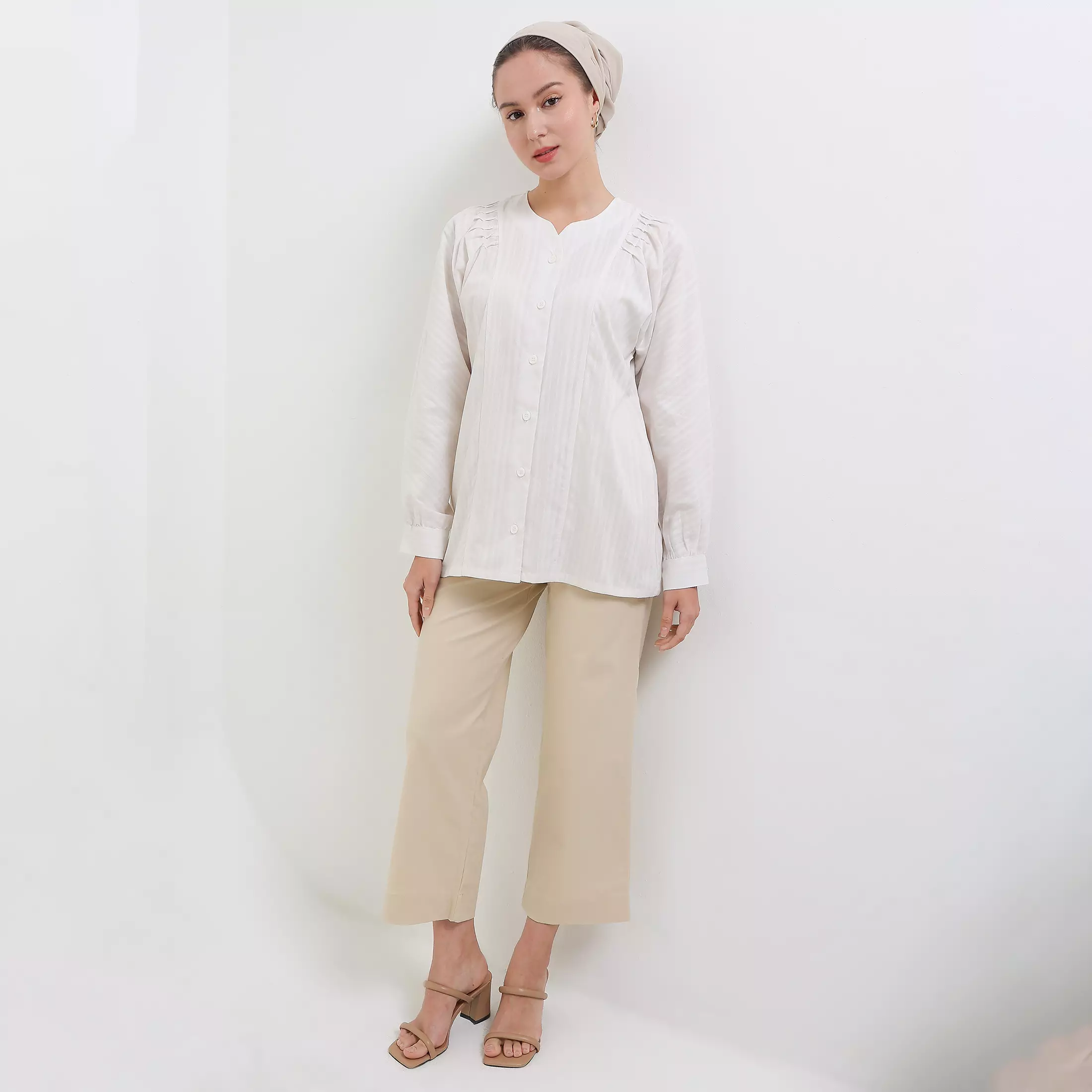 MFMW Maheswari Atasan Blouse Broken White