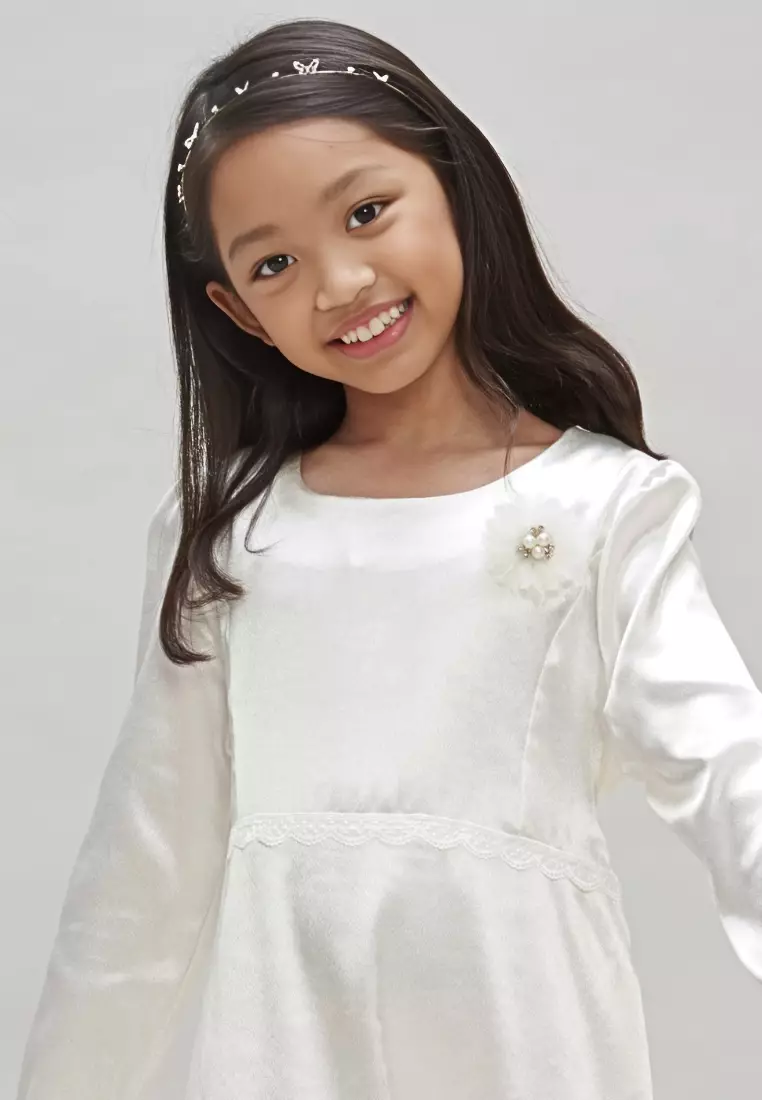 Girl OffWhite Dress with Flower Brooch Baju Hari Raya