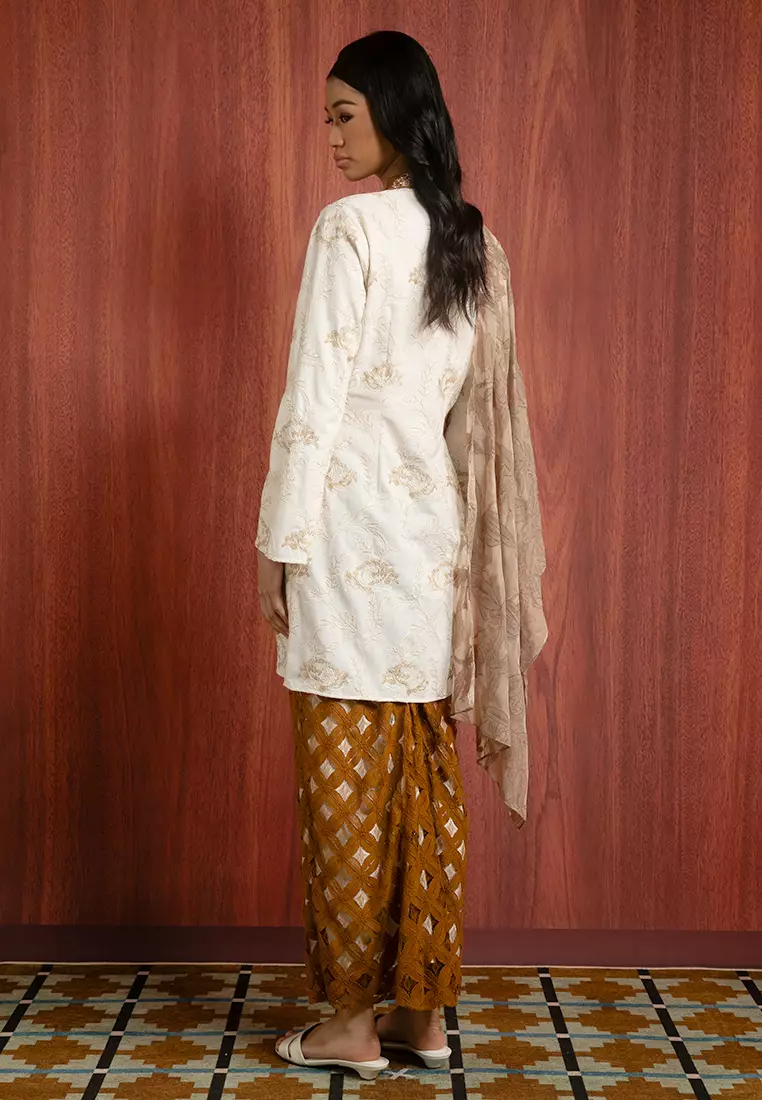 EMILY EMBROIDERY KEBAYA SET