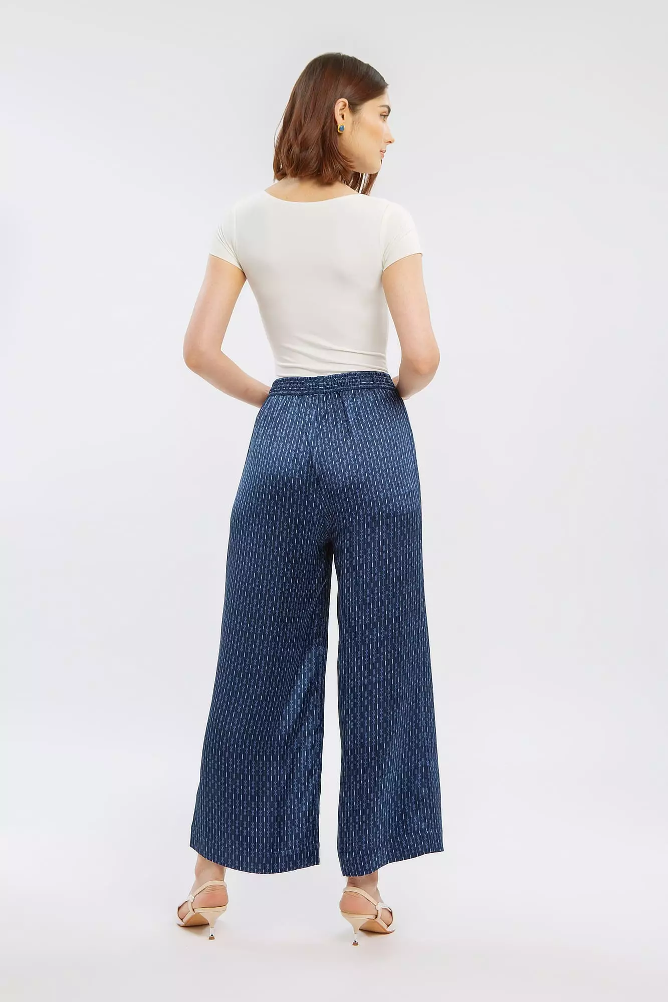 Minimal Nesrine Pants Navy Warna NAVY