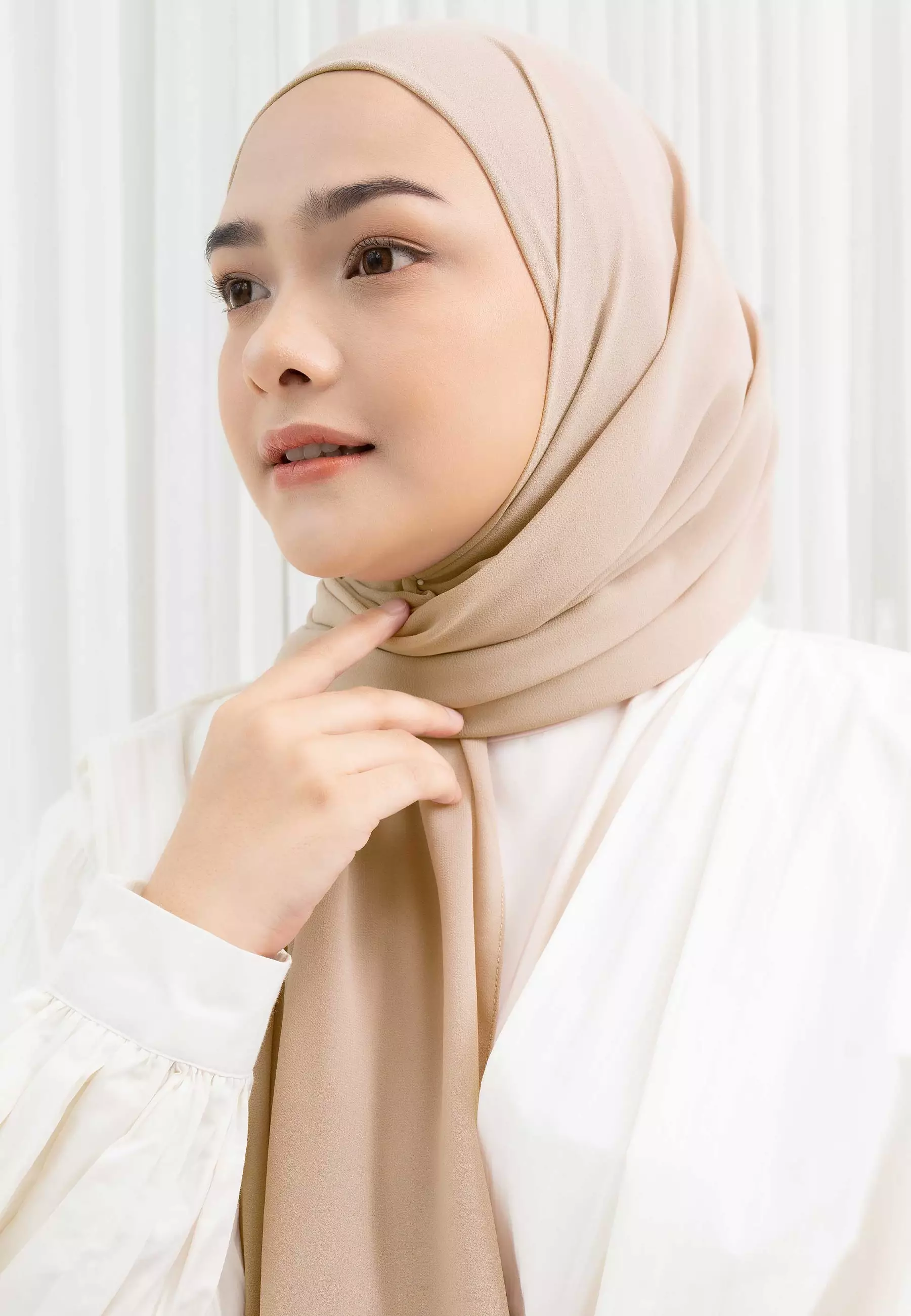 HijabChic Azima Khaki Instant Pashmina