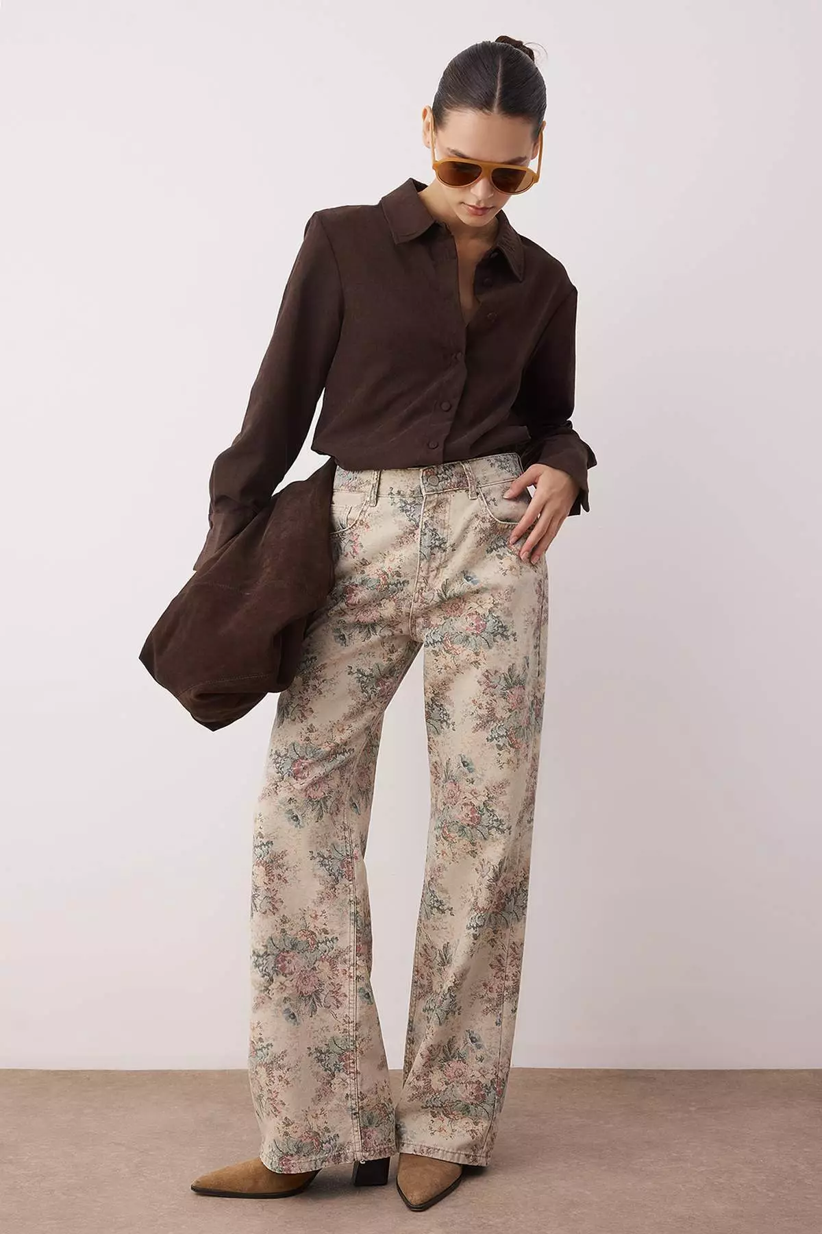 Multi-Colored Floral Pattern High Waist Wide Leg Jeans Twoaw26Je246
