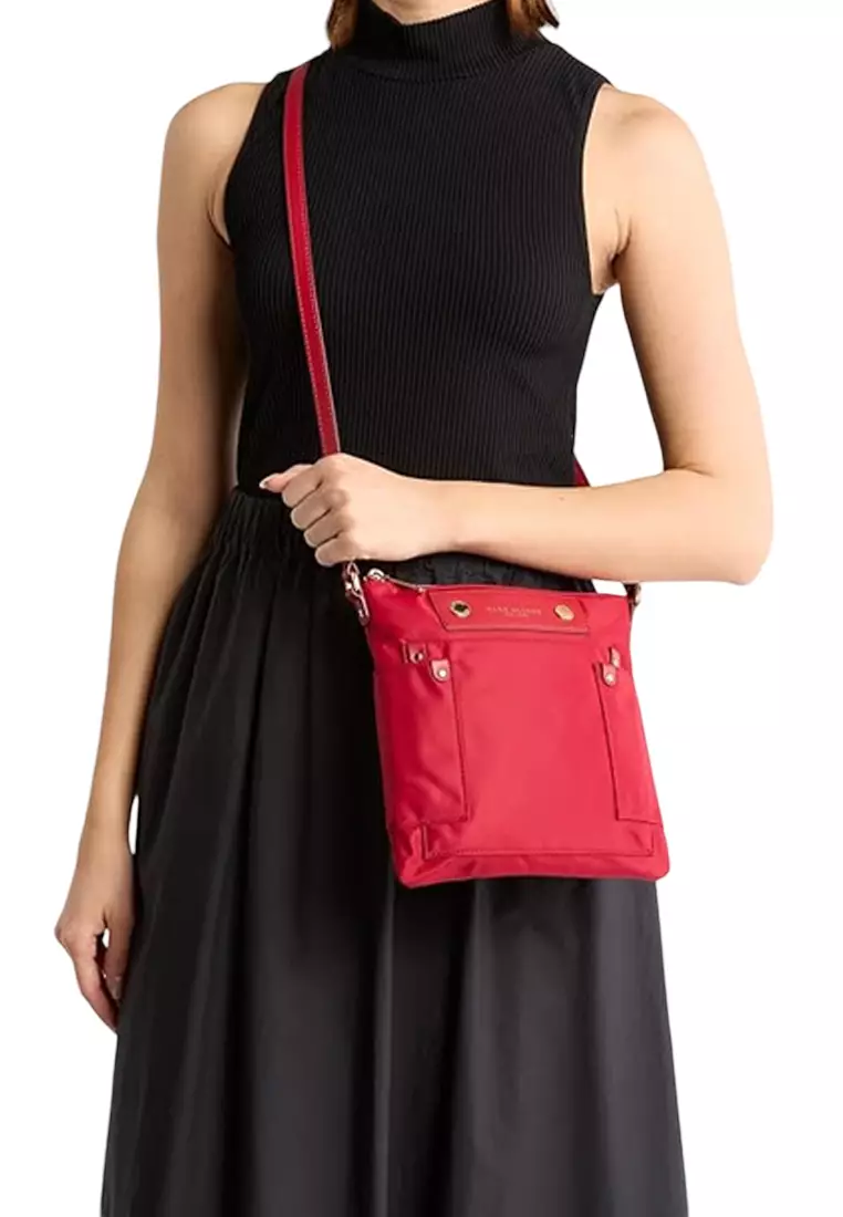 Preppy Nylon Swingpack Crossbody Bag - Savvy Red 4R4HCR040H02