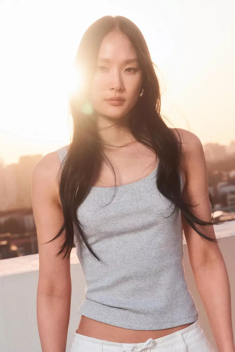 Mesh-trimmed vest top