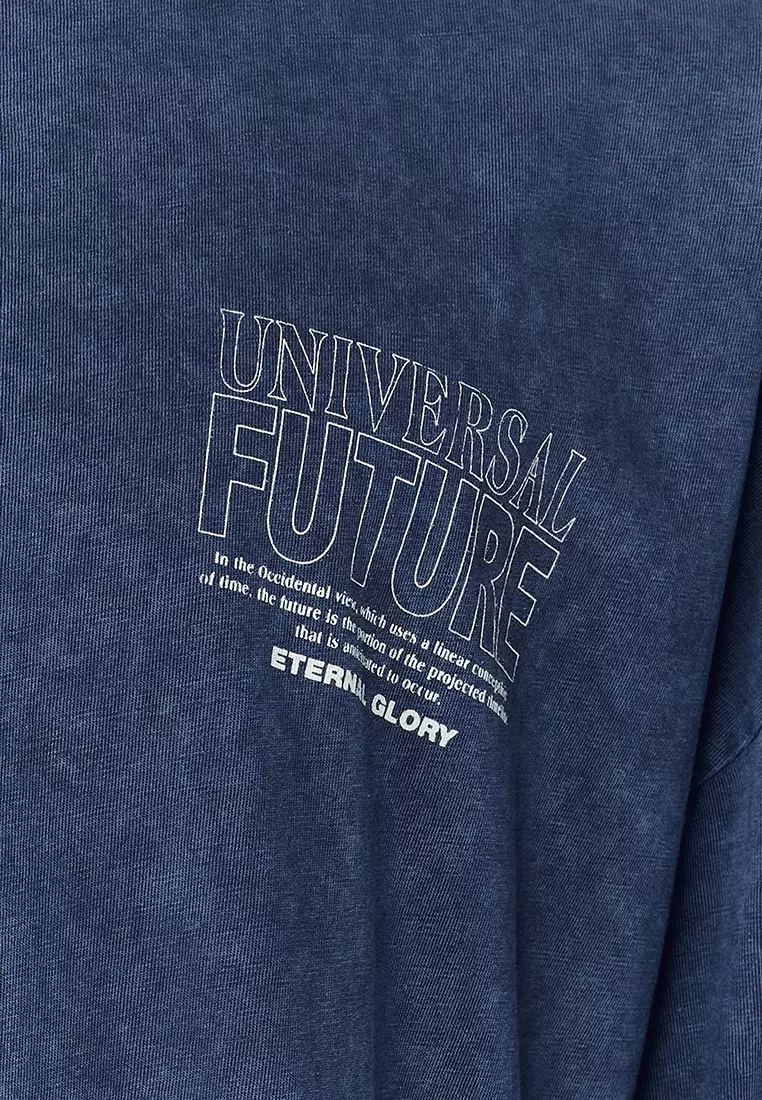 Oversized Graphic T-Shirt