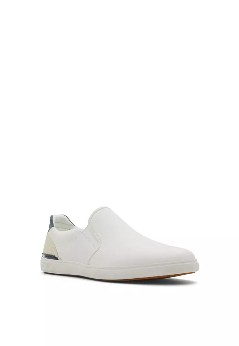 Saredon Slip Ons
