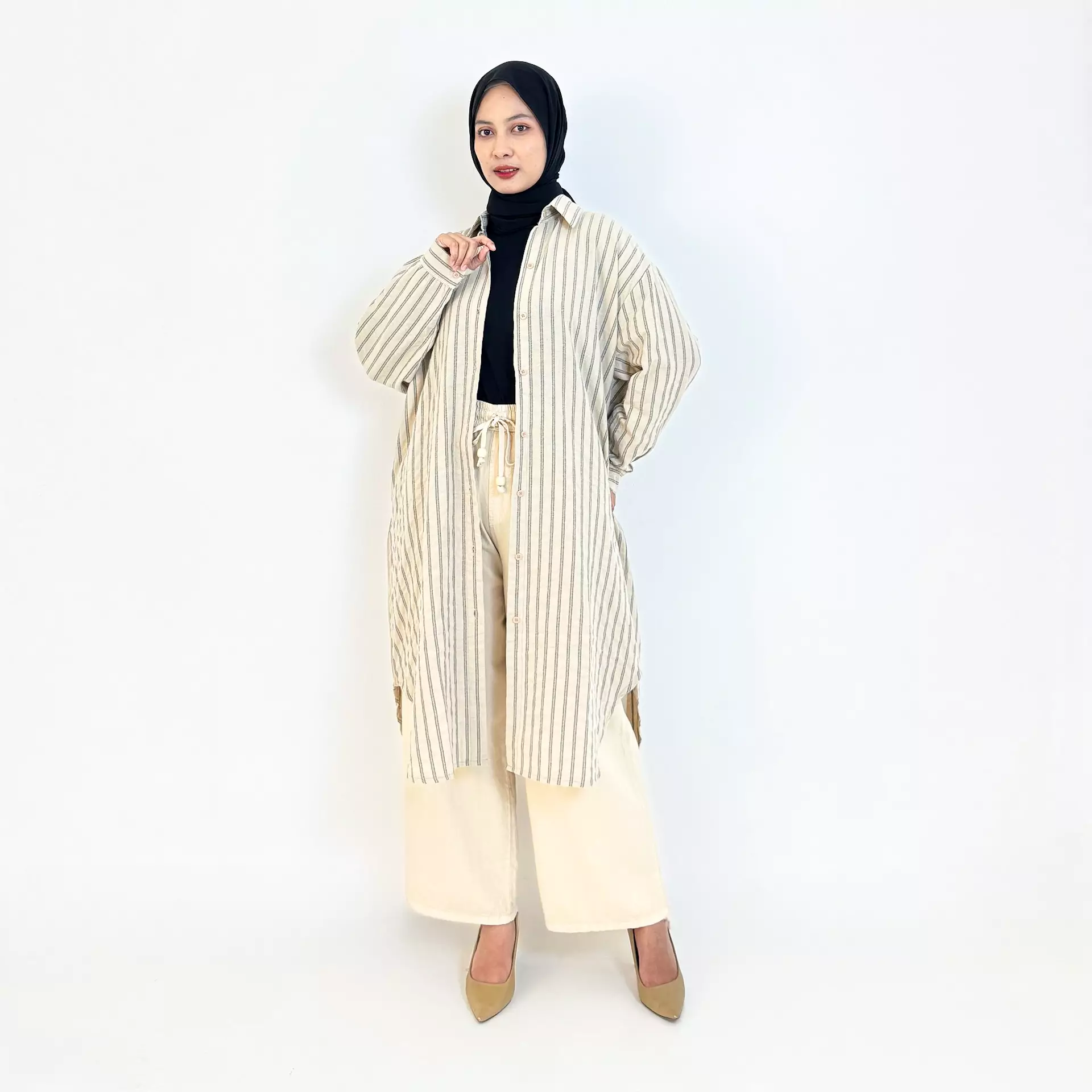 Nay Long Tunic (Kemeja Lengan Panjang Wanita) Krem