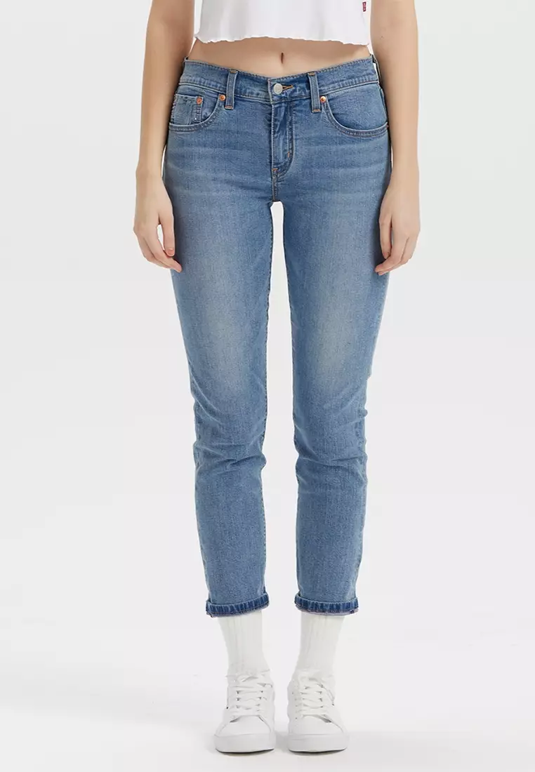 Levi’s® Women's Baggy Dad Mid-Rise Loose Straight Leg Performance Cool Jeans