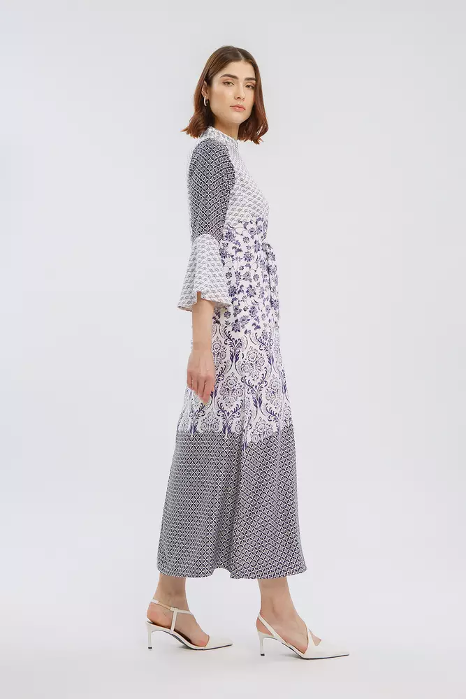 Minimal Bintang Dress Blue White