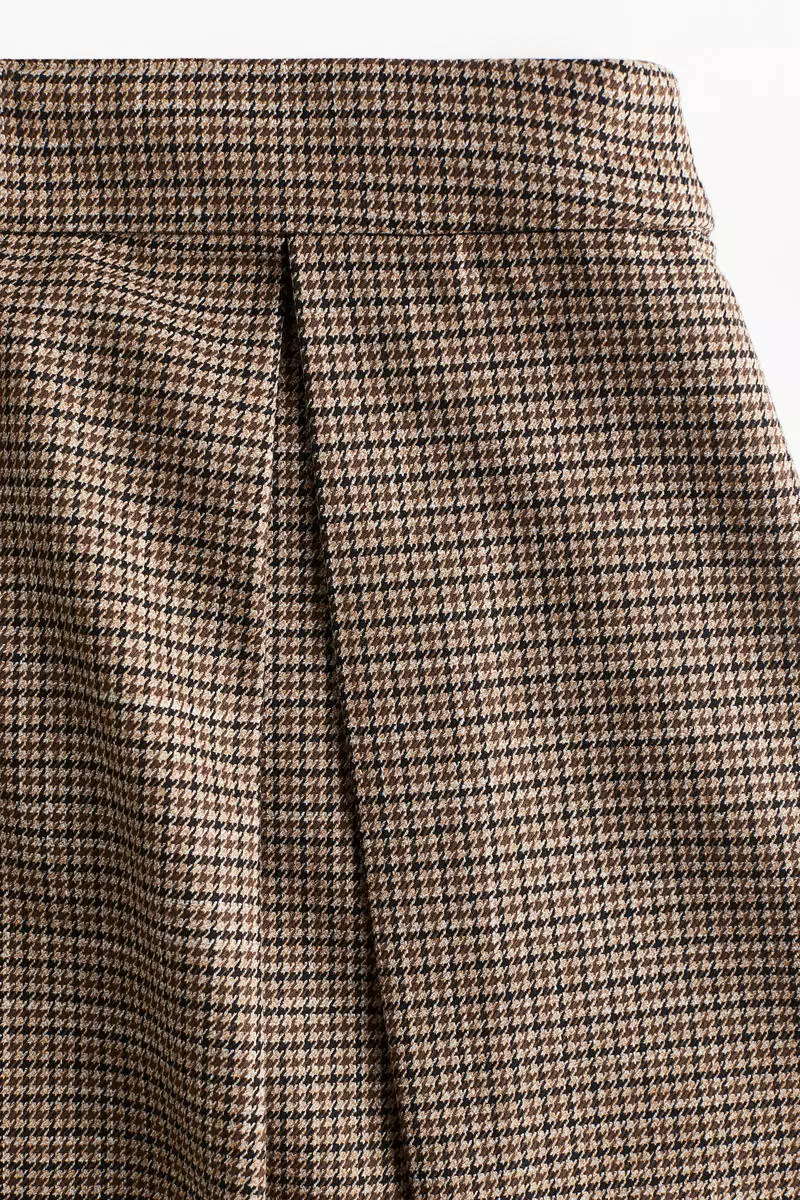 Pleated skirt
