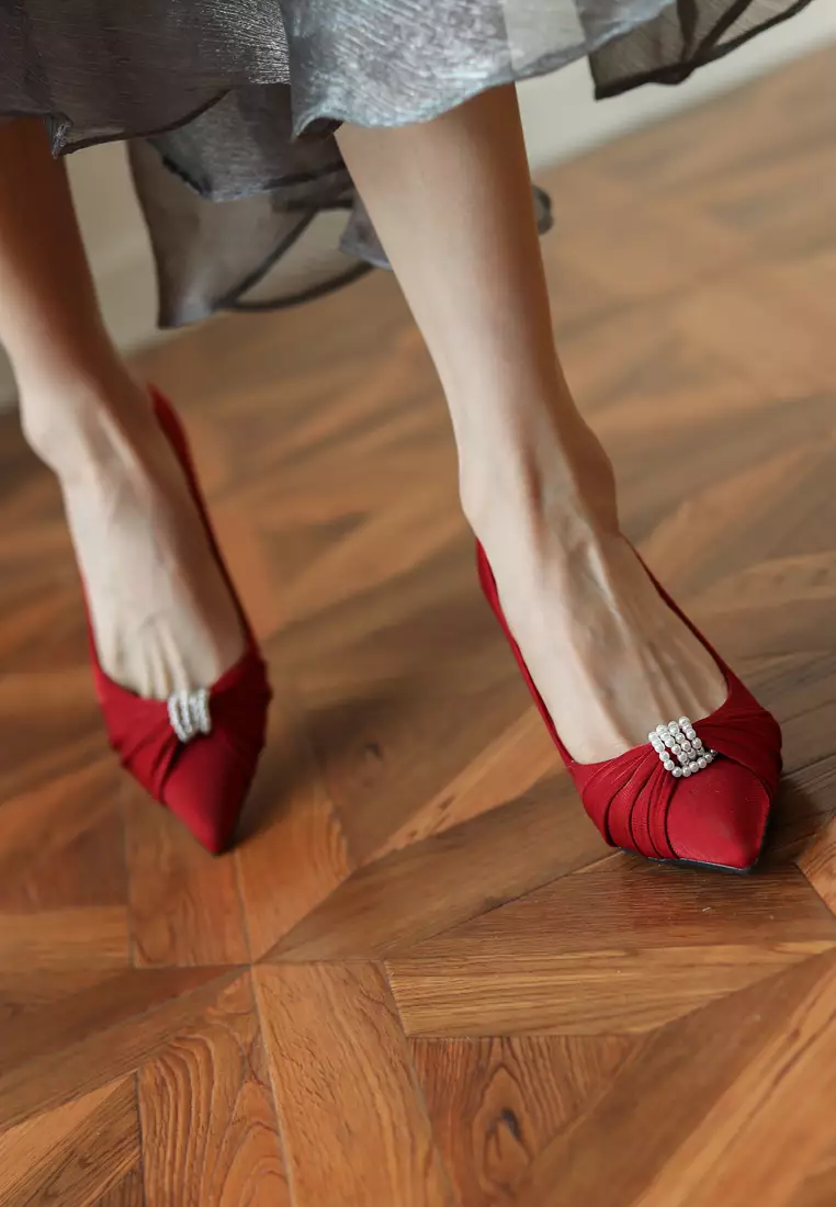 6.5CM 珍珠扣尖頭綢緞面高踭鞋 XJ998-12