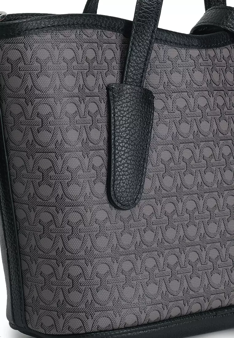 Never Without Bag 品牌印花塗層小型側孭袋