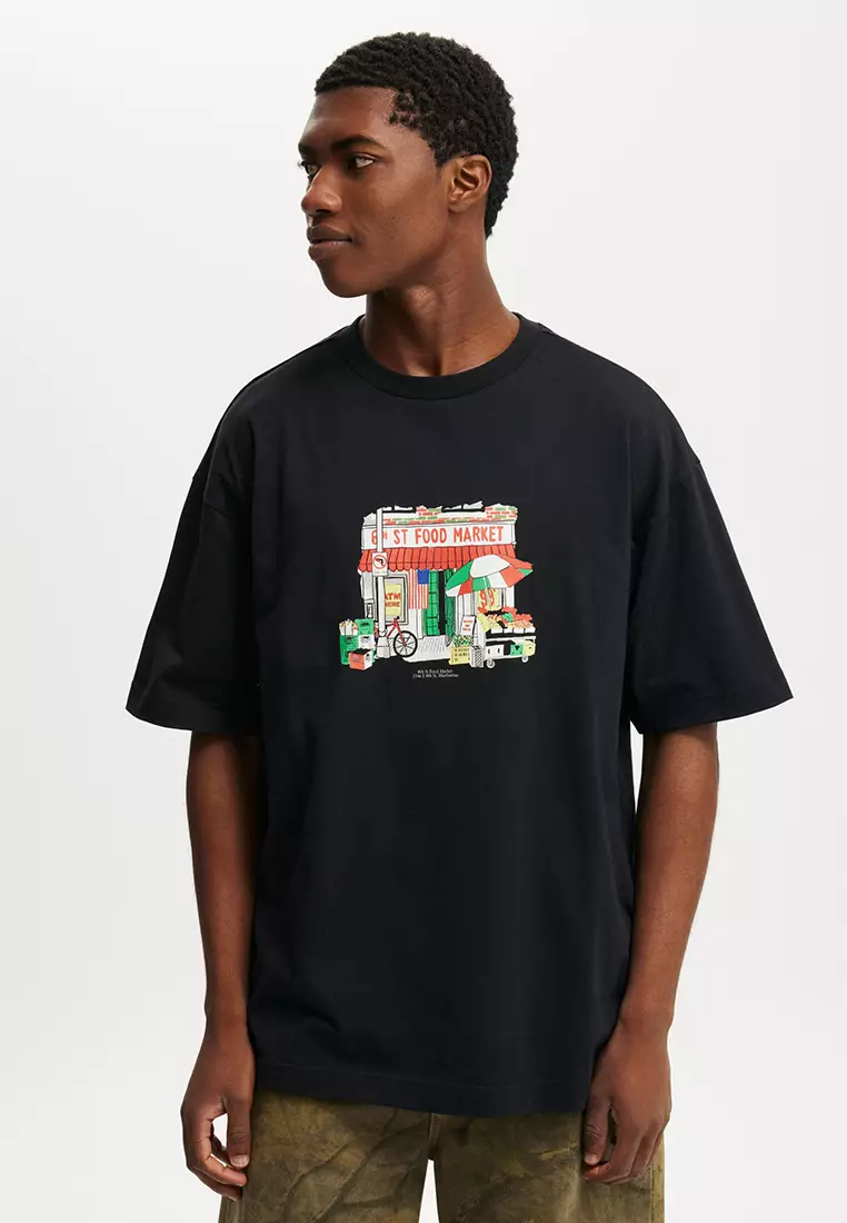 Box Fit Graphic T-Shirt