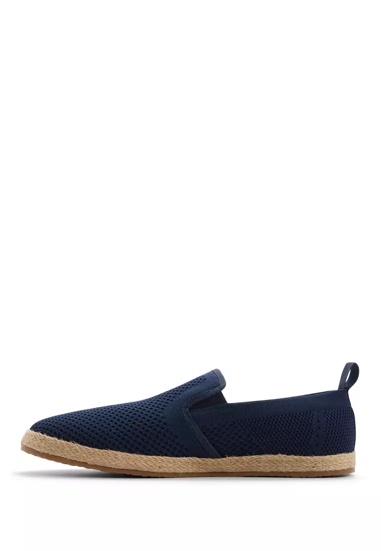 Tultarosa Slip Ons