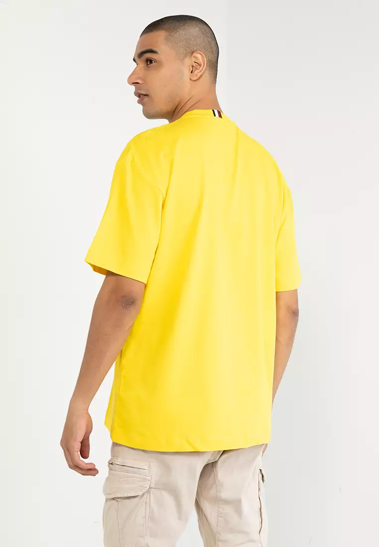 yellow tommy hilfiger t shirt mens