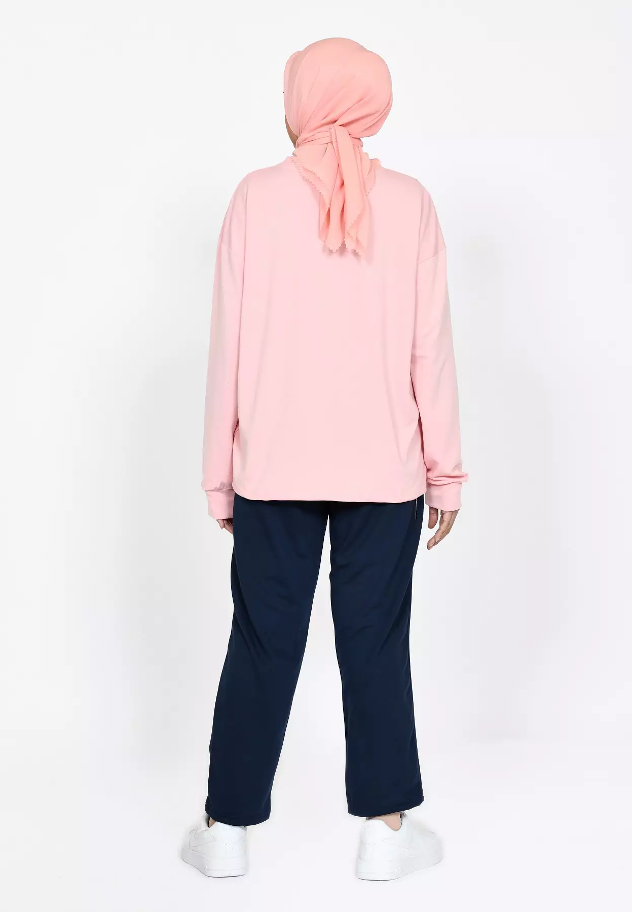 Setelan Training Alena 2