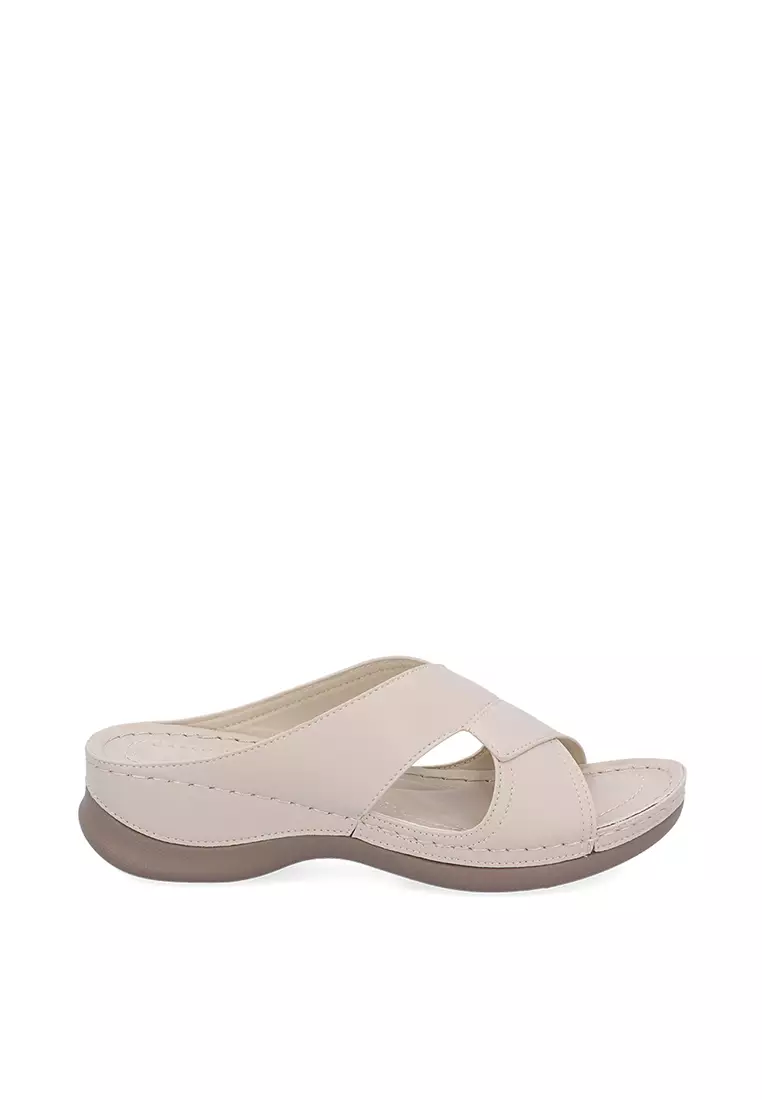 Discount on Carlo Rino  shoes - SKU: Beige Kaylee Comfort Cross Slide Sandals