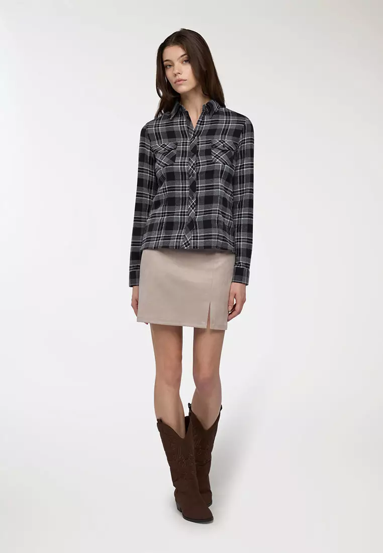 Woman Long-Sleeved Shirt