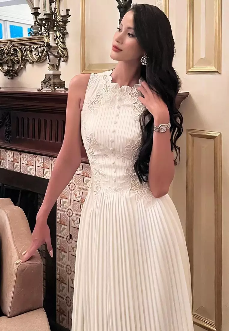 2025 Summer White Lace Sleeveless Dress CA24032639W