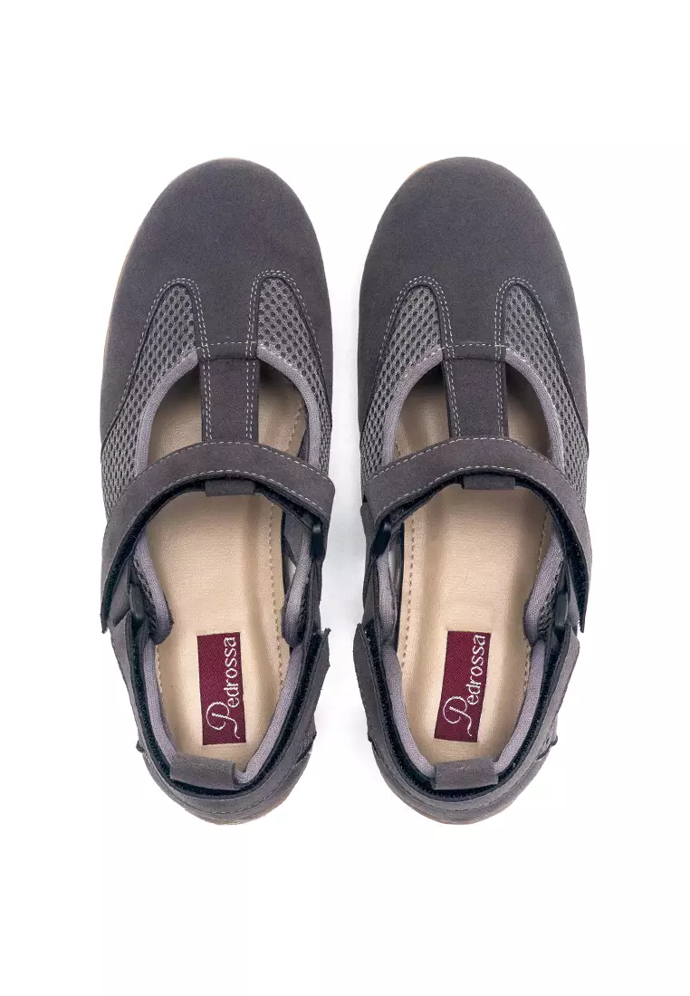 Vivian Slip On Sneakers in Grey