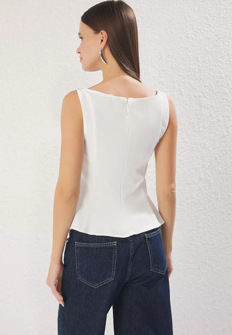White Fitted Square Neck Peplum Woven Blouse Twoss25Bz00497