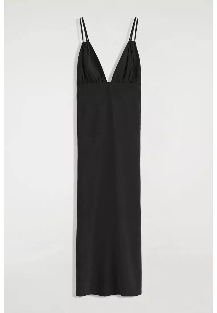 GATHERED V-NECK MAXI DRESS